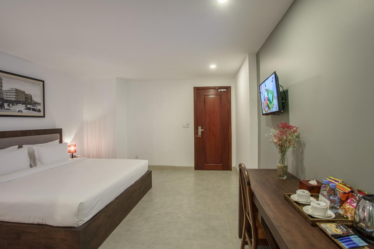 Kuch Oudom Hotel Phnom Penh Exterior foto